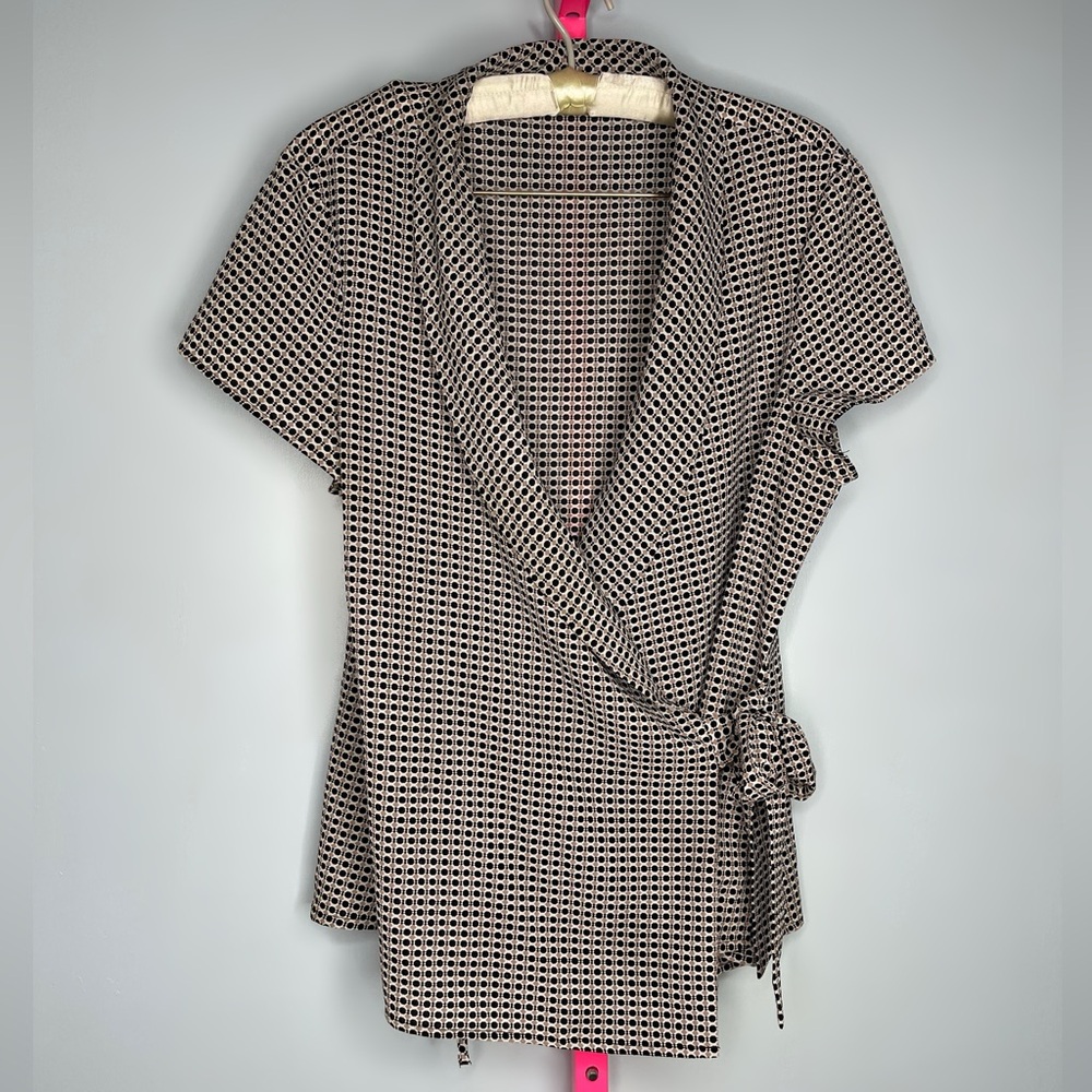 Adrianna Papell Geometric Print Short Sleeve Wrap Blouse Size Large